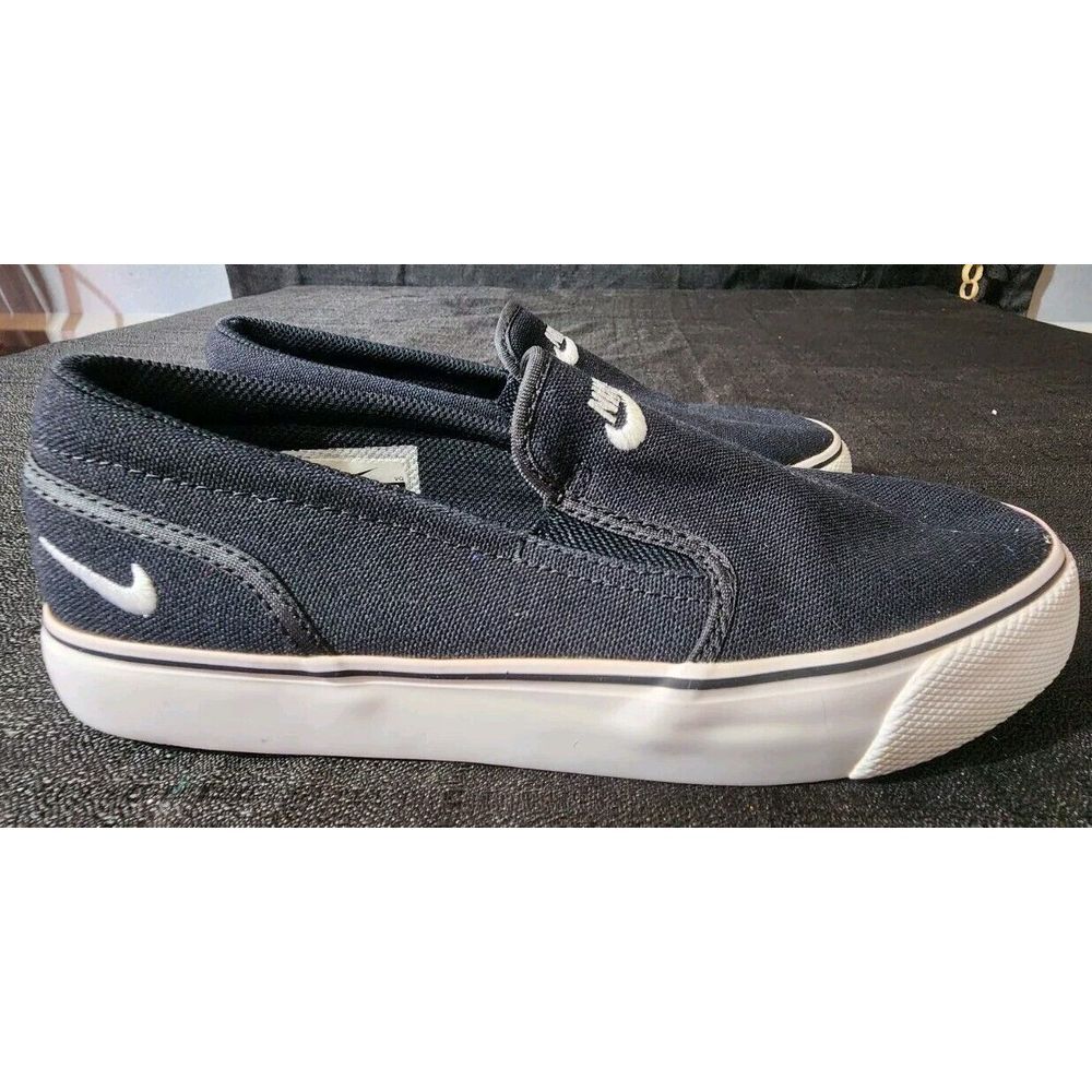 Nike Women's Toki Slip On Canvas Black Shoes - Size 7 - 724770-010 EUC Sneakers